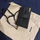 شنطة من براند جاكيموس