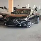 لكزس ES 350 فئه CA موديل 2025 متوفر لدى الحسن