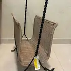 حاملة كتب ومجلات من الخيزران والحديد المشغول