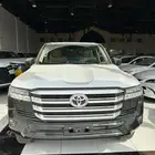 جي اكس ار هدد فتحة سقف بريمي بنزين 2025اللون ابيض - اسود