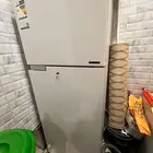 ثلاجة توشيبا شبه جديدة للبيع