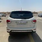 نيسان باثفندر