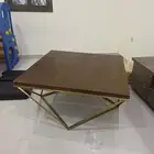 اثاث طاولة تلفزيون ومراية وطاولة ضيافة