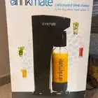 صانعة مشروبات عازية