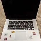 ماك بوك برو لابتوب