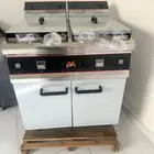 قلاية دجاج وبطاطس للمطاعم حوضين مع طاوله ودولاب