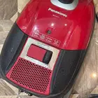 مكنسة للبيع بحالة جدا  ممتازه وشفط عالي جدا  2300W