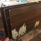 ثلاث طاولات خشبية قابلة للطي