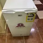 مكتب وثلاجه وشاشه LG 42 بوصه