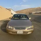 كامري 99 قير عادي مشروشه على نظافه