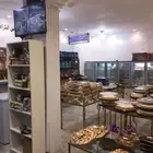 محل للتقبيل حلويات الشرفيه