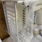 كرسي أطفال مع مفرش بحاله جيده جدا