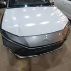 كامري LE بنزين موديل 2025 حبه فقط لون تيتانيوم