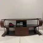 طاولة تلفزيون