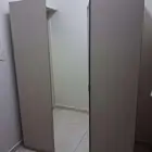 اثاث نظيف  مكيفات  رفوف  خزانة غرفة نوم  جهاز pilates