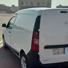 سيارة رينو فان دوكو