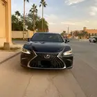 لكزس es300h هايبرد موديل 2023 اسود