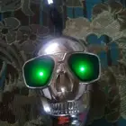 للبيع شاحن متنقل ع شكل جمجمه