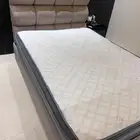 سرير مع المرتبه
