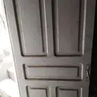 5 أبواب خشب