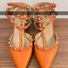 مجموعه من الصنادل والاحذيه من براندات عالميه جديد ومستخدم