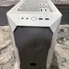 كيس كولر ماستر مستعمل نظيف ومعه أربع مراوح تبريدها ممتاز