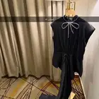 فساتين أدوات تجميل ادوات تصوير