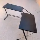 طاولة للبيع الزاويه مو موجوده للاسف لا يجي الا الصامل