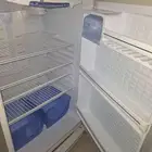 ثلاجت يوجين