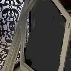 سرير أطفال ابيض مجاني