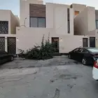 فيلا للبيع بحي عكاظ