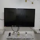شاشة 42 بوصة