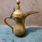 دلة قهوة قديمة