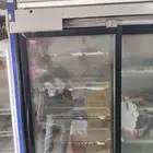 ثلاجات للبيع