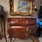 دولاب ديكور مصري فاخر بسطح رخام ومرآة جميله