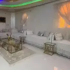 7 كراسي خشب مع المراتب والمخاد