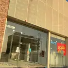 زجاج ( قزاز ) سكريت واجهة محل للبيع