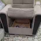 كنب أمريكي نظيف وشبه جديد ويتحول إلى سرير وفيه مخازن تحت