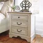 سرير نوم من الرقيب Realyn King Panel bedroom