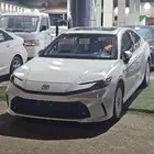 كامري E بلس ابيض هايبرد 2025 اقل كاش واقل تقسيط