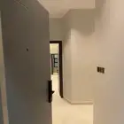 للايجار بحي النزهه شقه اربع غرف وصاله جديد