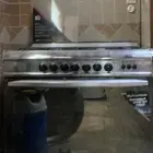 للبيع فرن غاز مستخدم بسعر 500 ريال بحالة جيدة