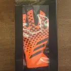 قفازات حراسه من أديداس بريداتور