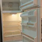 ثلاجه للبيع في جده