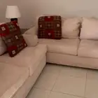 للبيع كنب واجهزه كهربائيه بحاله ممتازه بشكل عاجل