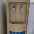 للبيع براده ماء وفرن كهربائي صغير