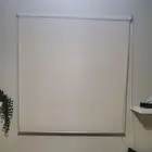 ستائر رول بحالة ممتازة