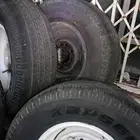 للبيع ثلاث جنوط مجوفه للجمس القديم بدون الكفرات