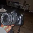 للبيع كاميرا كانون 1100D