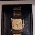 ساعة رادو سويسرية الأصلية للجنسين مخزنه شبه جديده مطلي ذهب